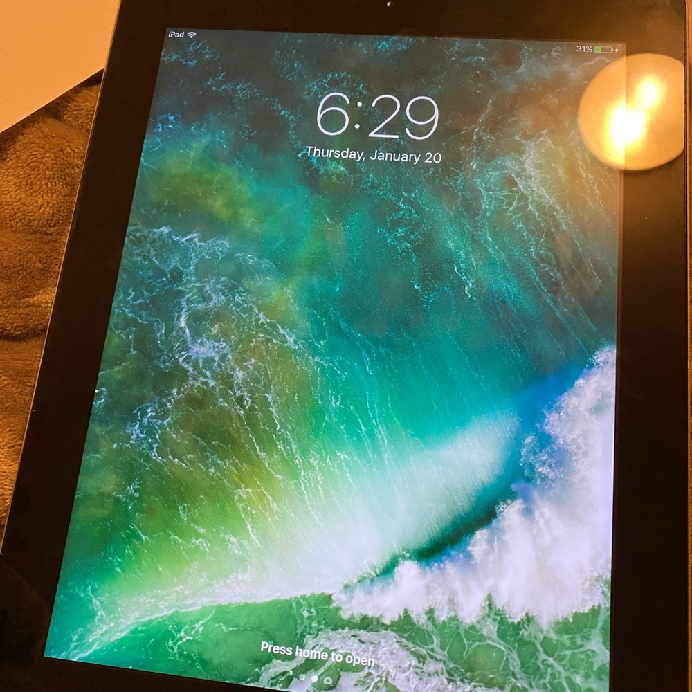 Apple ipad 4th gen silver